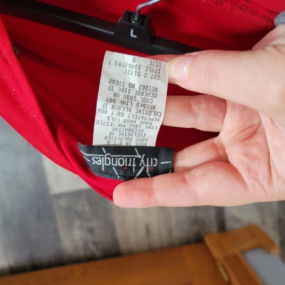 Red Sparkly Dress Size M - Picture 4 of 6